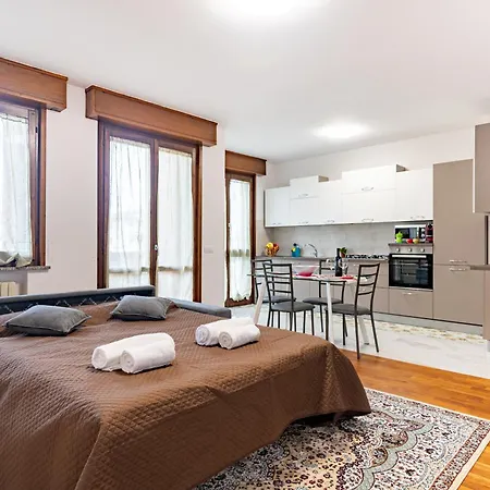 Apartment Picasso Residency Near Parma's Finest Gems *